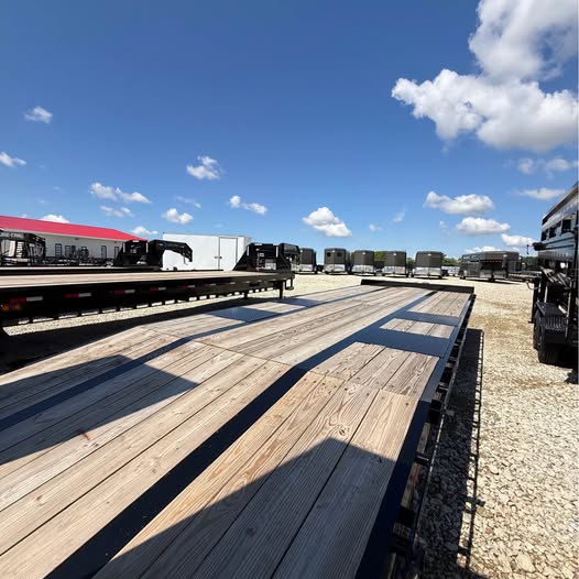 Kraftsman 102 x 25 Bumper Pull Flatbed Trailer - SKU 003605 - Image 2