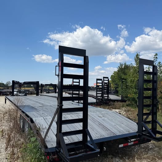 Quality 101.5x28 Gooseneck Flatbed Trailer - SKU 000050 - Image 2