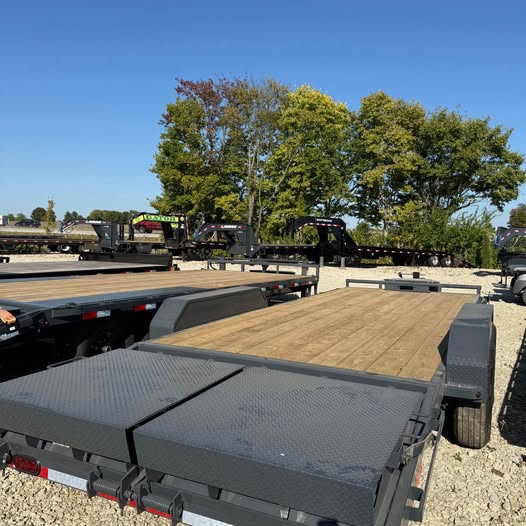 Lamar 83 x 22 Fender Equipment Trailer - SKU 147393 - Image 2