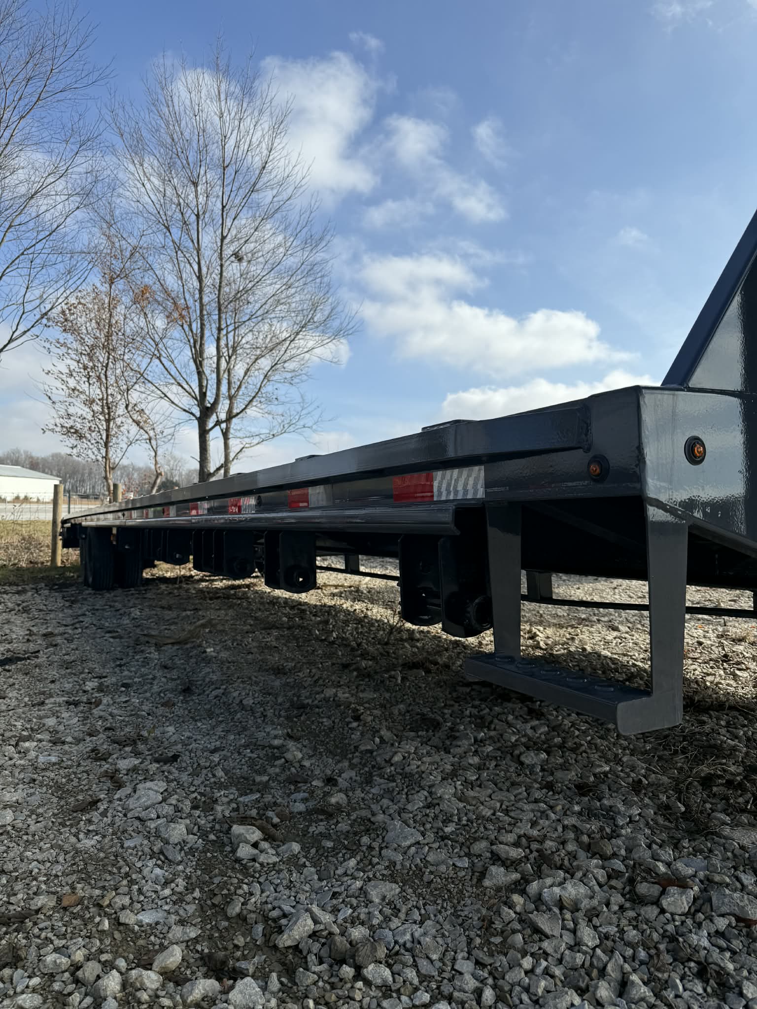 Lamar 102 x 40 Gooseneck Flatbed Trailer - SKU 149866 - Image 3