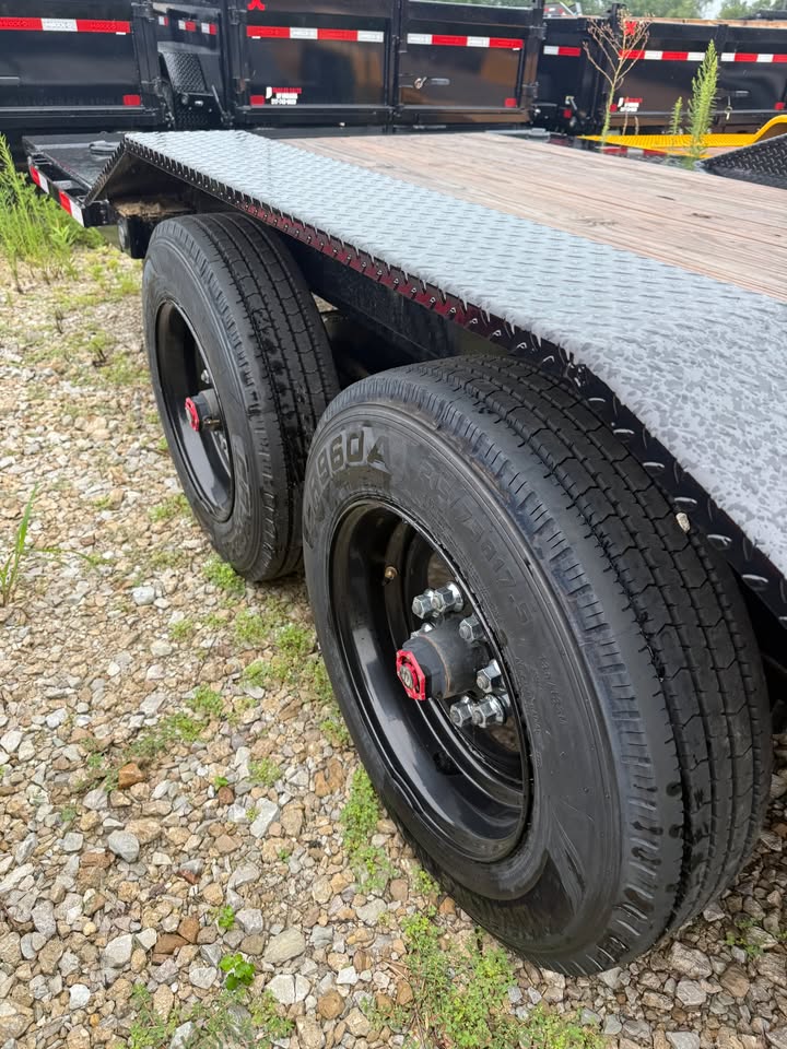 Load Trail 102 x 20 Split Tilt Equipment Trailer - SKU 375195 - Image 7