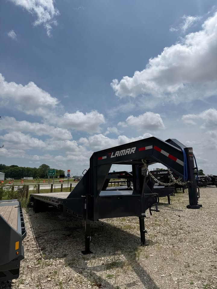 Lamar 102 x 40 Gooseneck Flatbed Trailer - SKU 150475