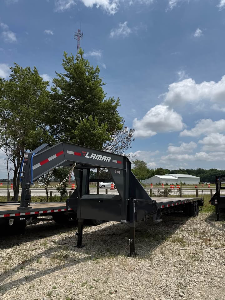 Lamar 102 x 40 Gooseneck Flatbed Trailer - SKU 150475 - Image 2