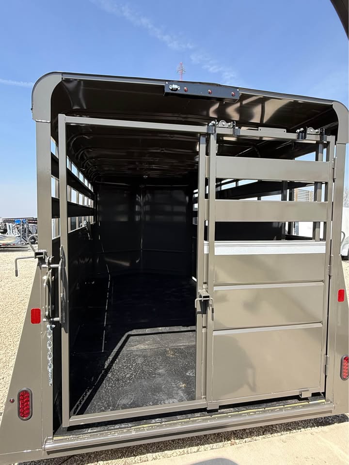 Valley Trailers 80 x 16 Trailers > Stock Trailers - SKU 000111 - Image 2