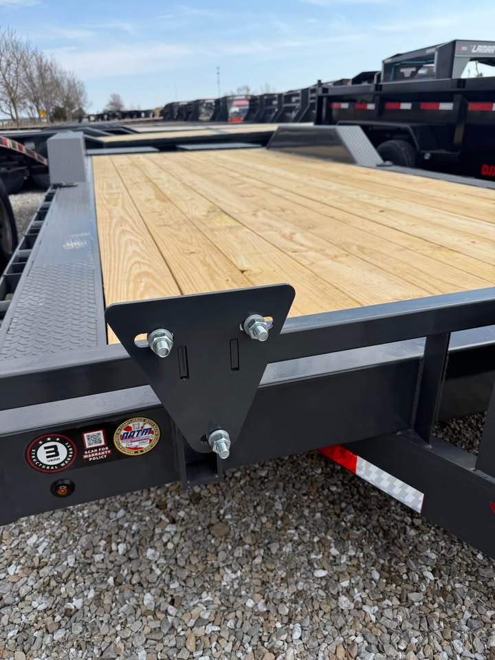 Lamar 102 x 22 Fender Equipment Trailer - SKU 152785 - Image 7