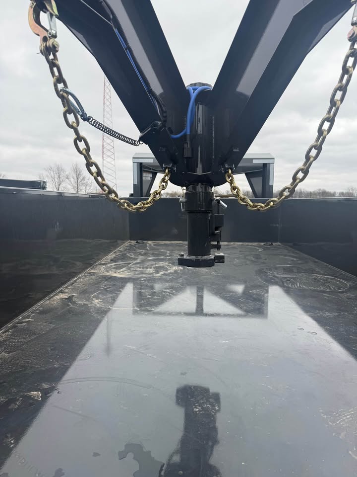 Lamar 83 x 16 Dump Trailer - SKU 153438 - Image 5