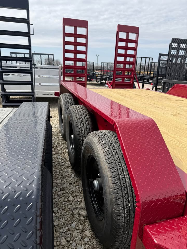 Load Trail 83 x 24 Car Trailer - SKU 381131 - Image 8