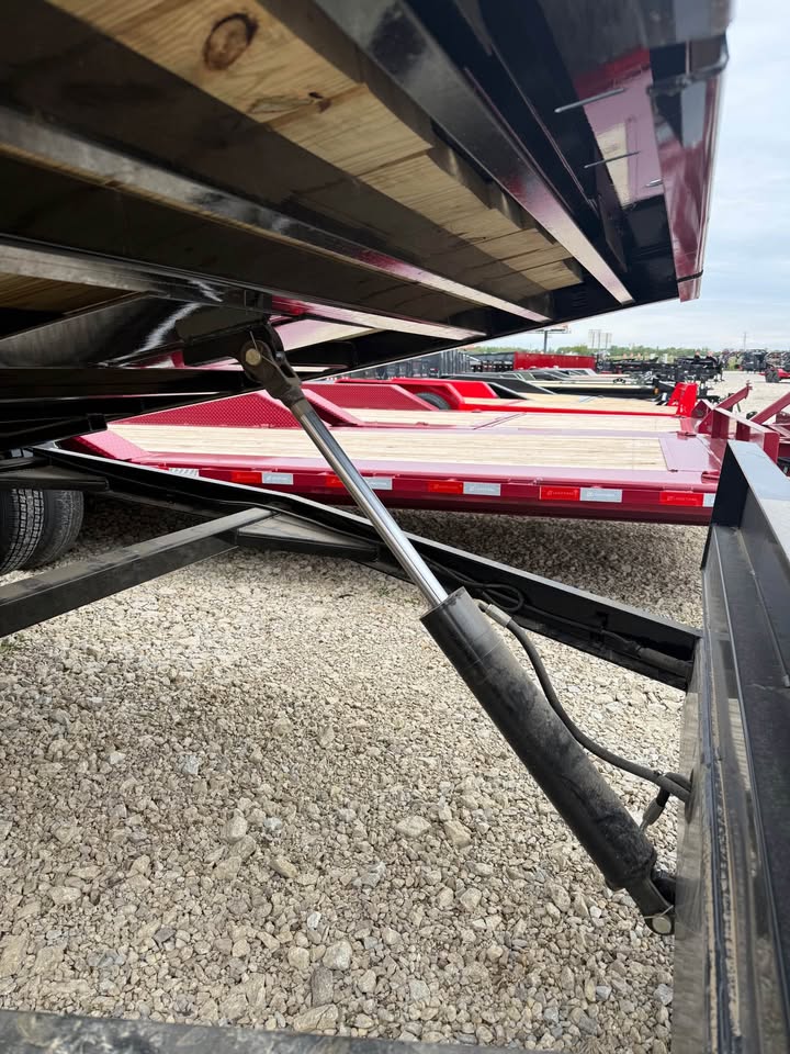 Load Trail 83 x 20 Full Fender Tilt Trailer - SKU 383584 - Image 7