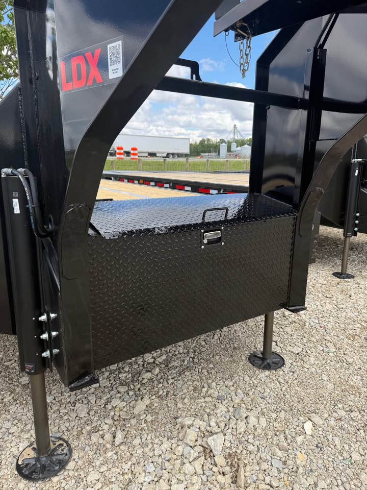MAXX-D 102 x 32 Gooseneck Flatbed Trailer - SKU 143348 - Image 8