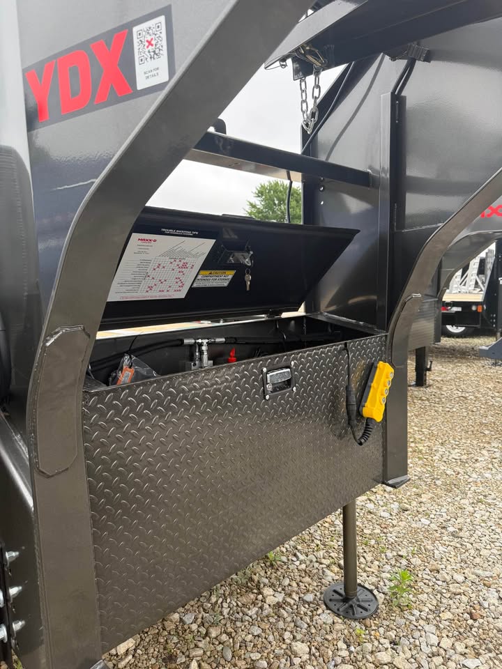 MAXX-D 102 x 32 Gooseneck Flatbed Trailer - SKU 143983 - Image 6