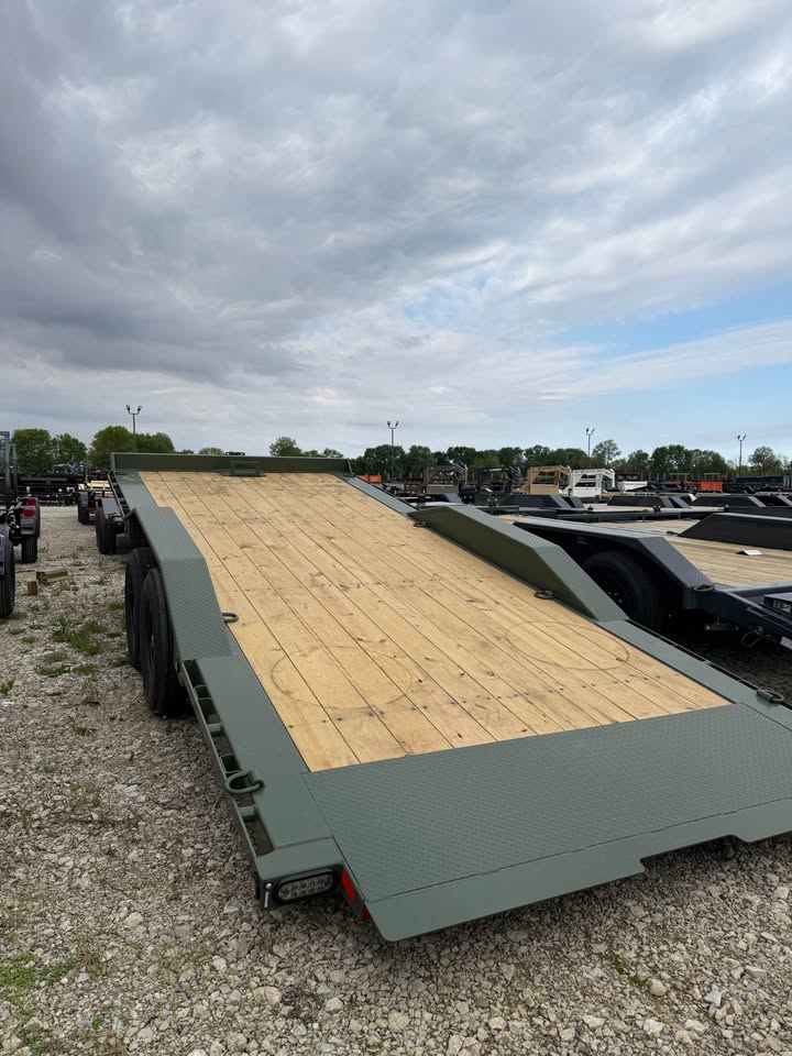 MAXX-D 102 x 20 Full Fender Tilt Trailer - SKU 143108 - Image 5