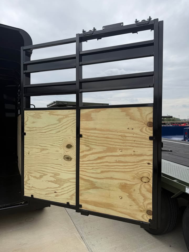 Valley Trailers 72 x 12 Stock Trailer - SKU 000083 - Image 9