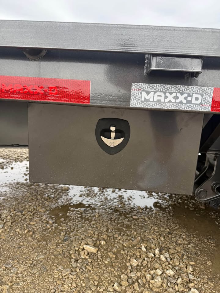 MAXX-D 102 x 32 Gooseneck Flatbed Trailer - SKU 143350 - Image 9