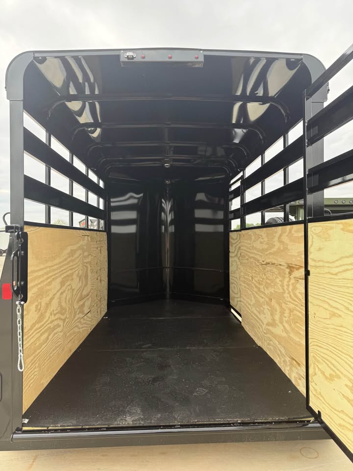 Valley Trailers 72 x 12 Stock Trailer - SKU 000083 - Image 8