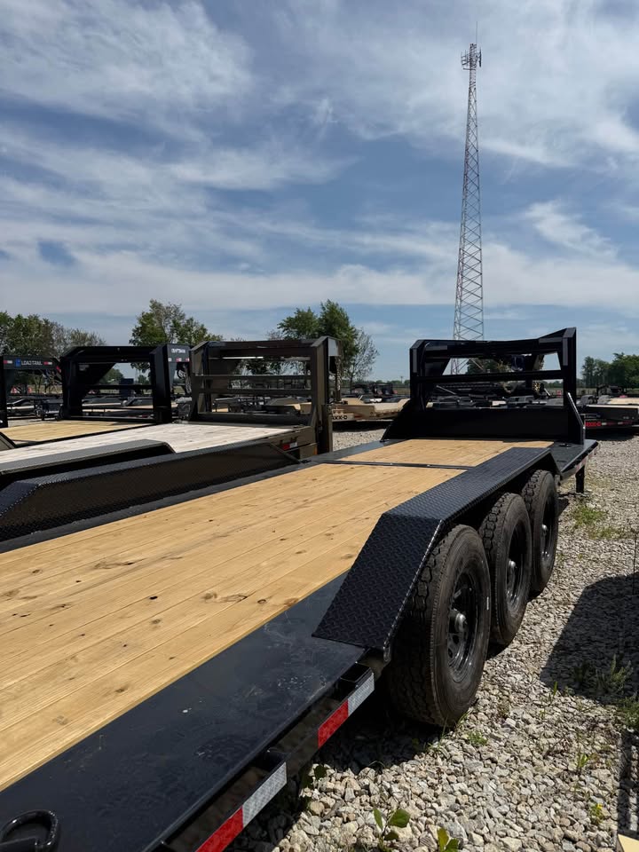 Load Trail 102 x 24 Split Tilt Equipment Trailer - SKU 385090 - Image 4