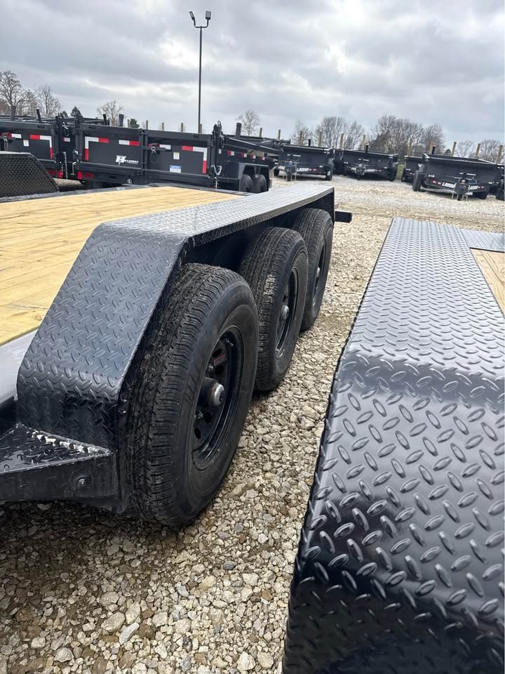 Load Trail 83 x 24 Split Tilt Equipment Trailer - SKU 385223 - Image 6