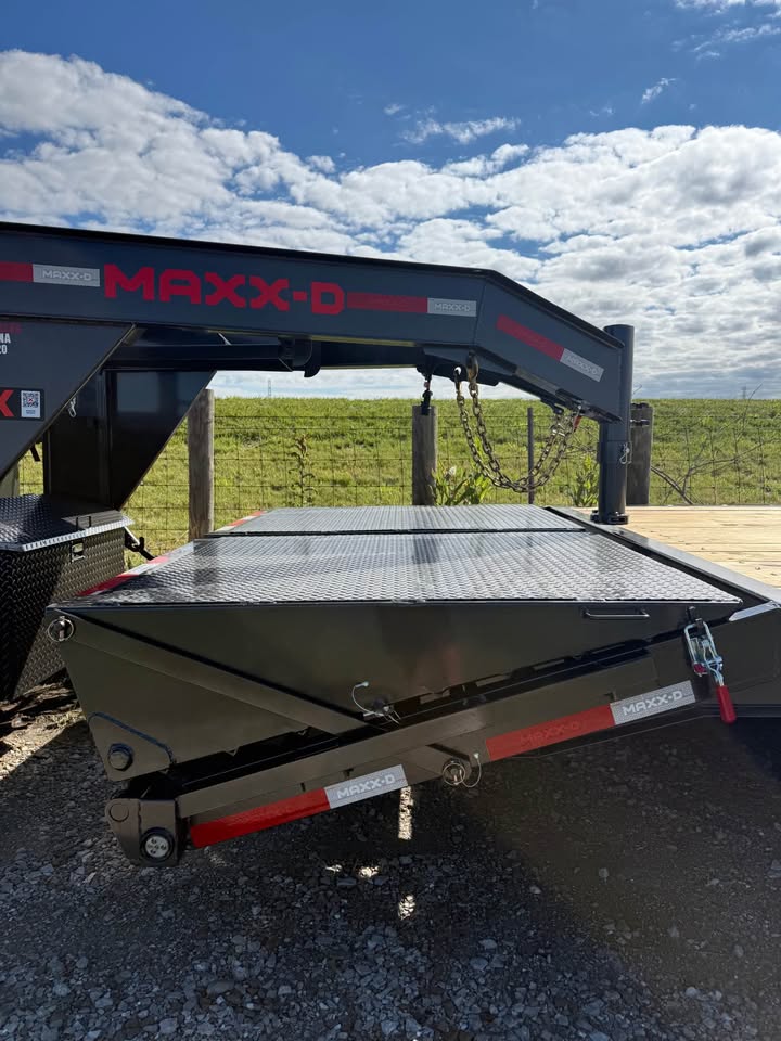 MAXX-D 102 x 25 Gooseneck Flatbed Trailer - SKU 144781 - Image 6