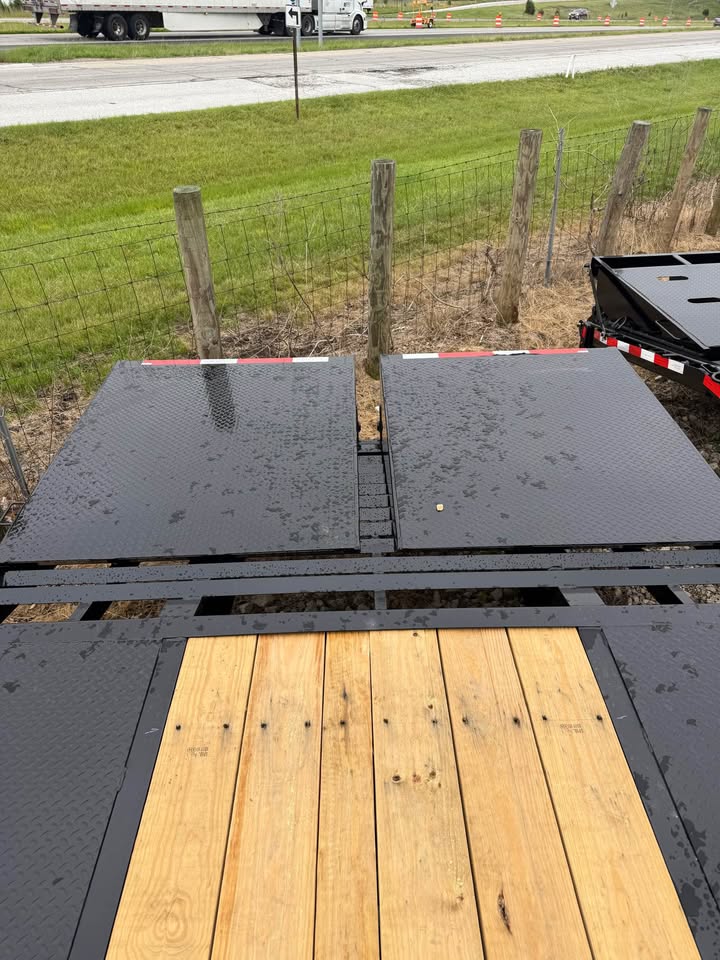 MAXX-D 102 x 25 Gooseneck Flatbed Trailer - SKU 145428 - Image 6
