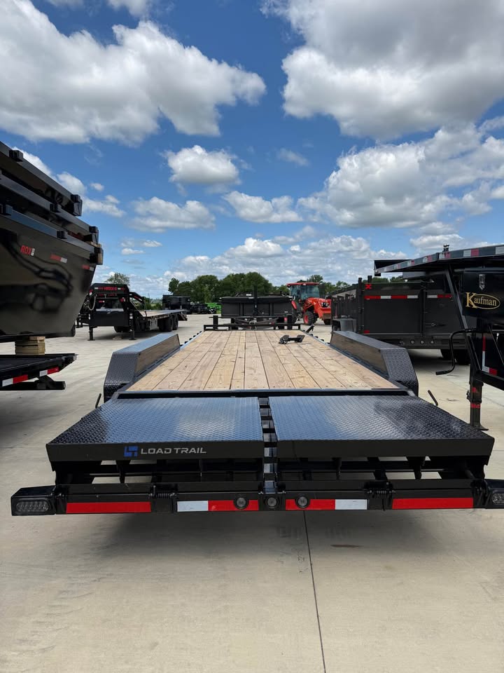 Load Trail 83 x 26 Car Trailer - SKU 384787 - Image 4