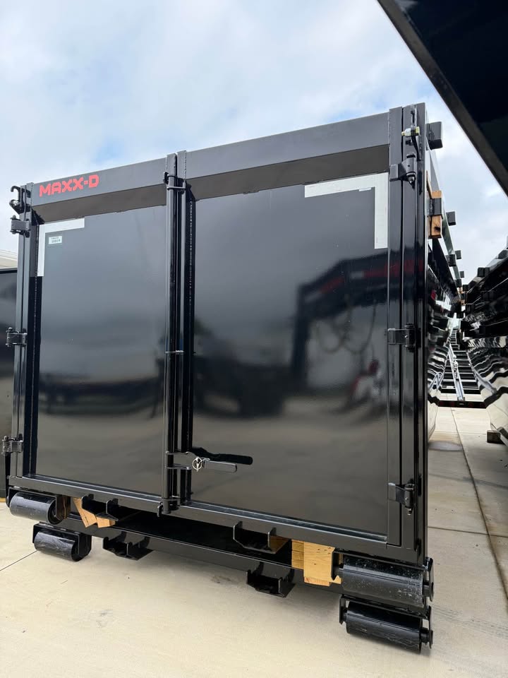 MAXX-D 83 x 16 Roll Off Dumpster - SKU 143386 - Image 2
