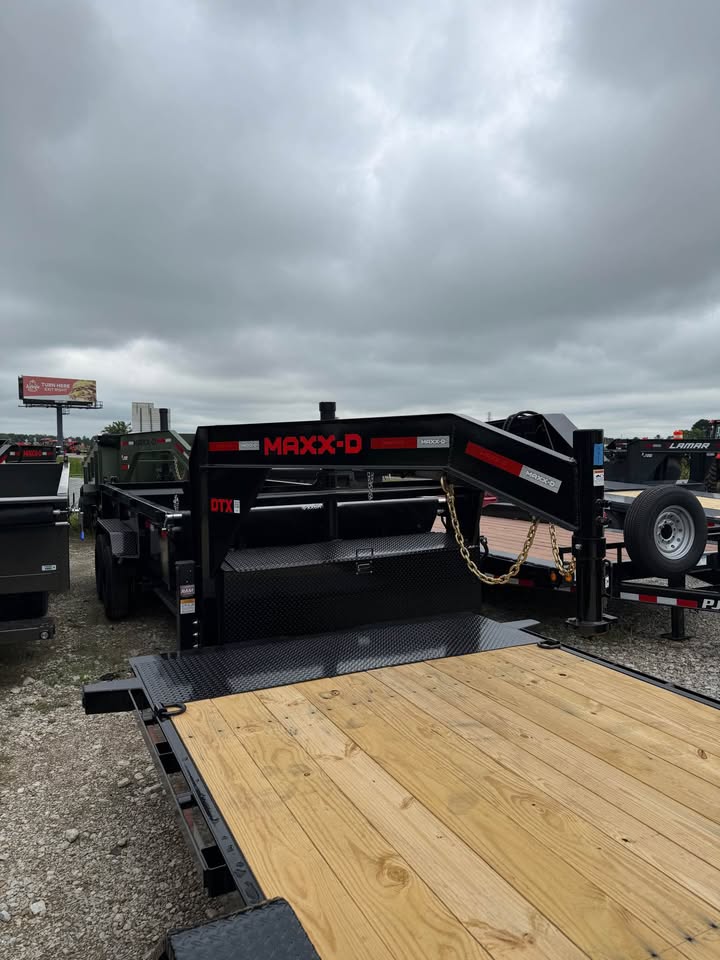 MAXX-D 83 x 16 Dump Trailer - SKU 144311 - Image 2