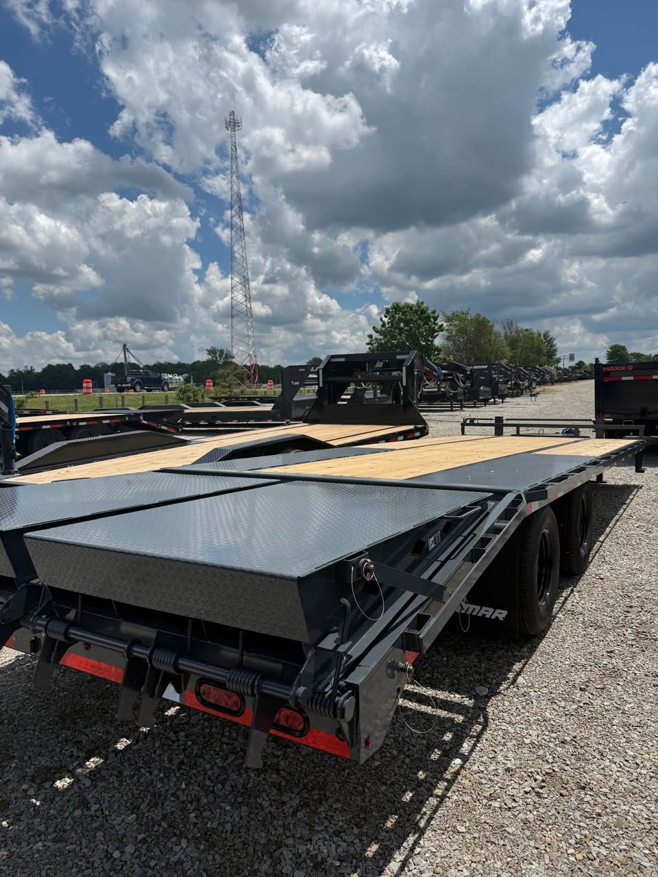 Lamar 102 x 25 Bumper Pull Flatbed Trailer - SKU 156416 - Image 3