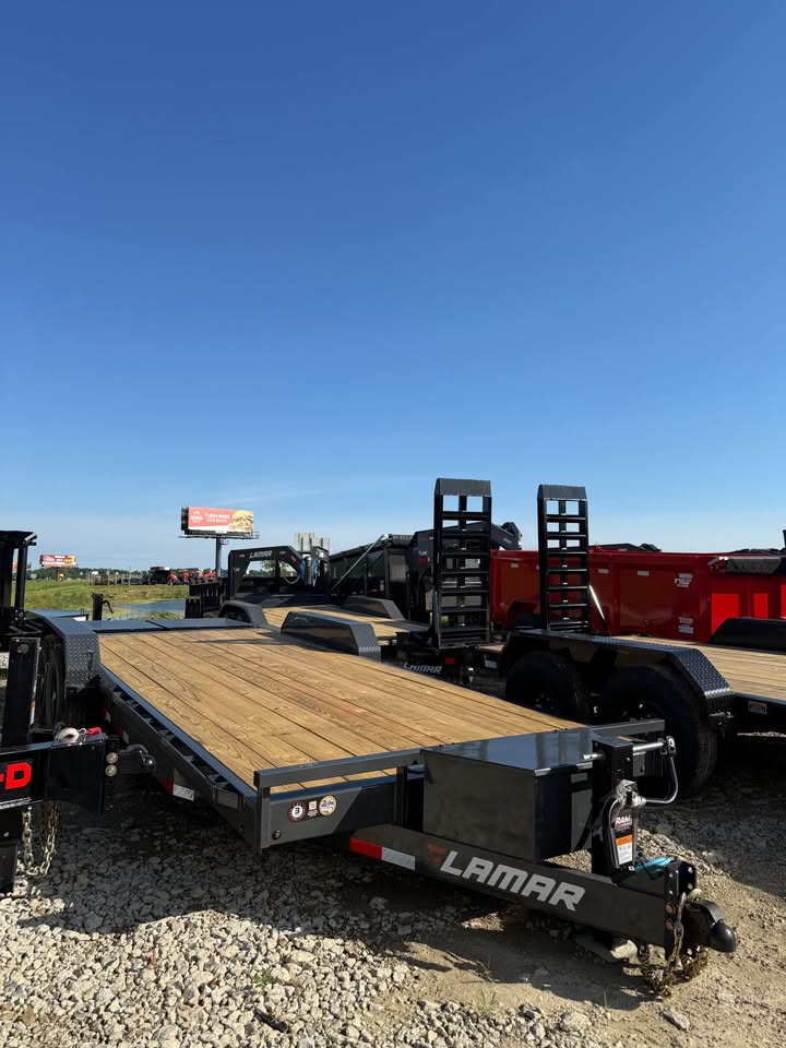 Lamar 83 x 22 Fender Equipment Trailer - SKU 155822 - Image 2