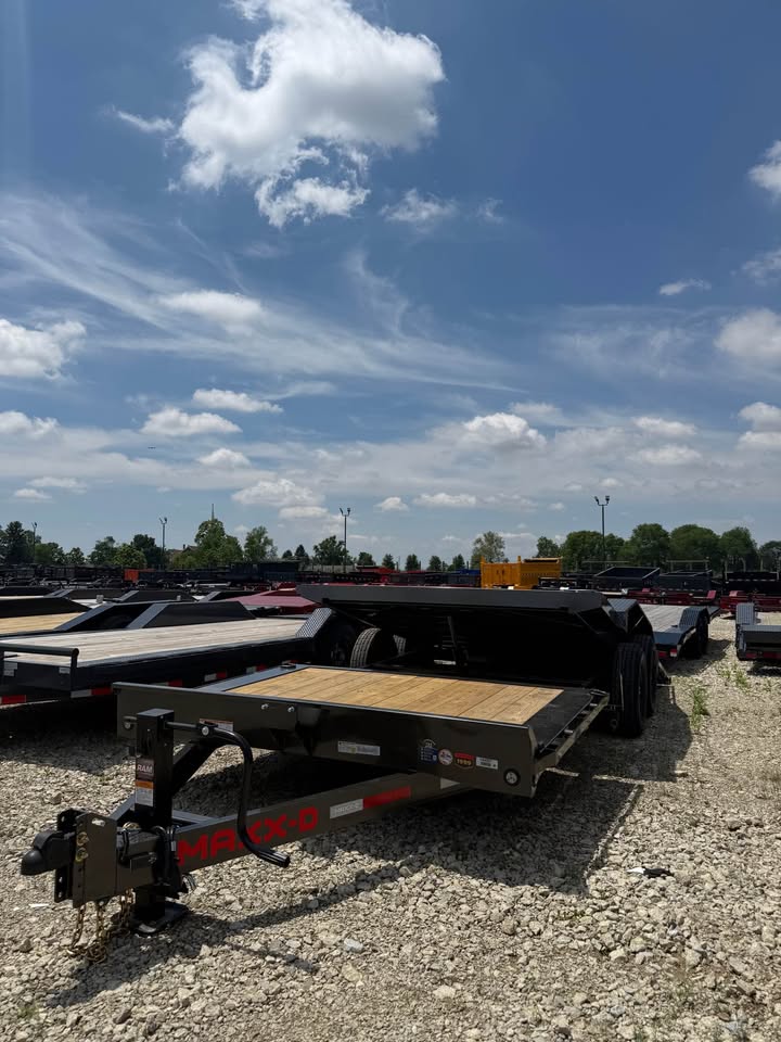 MAXX-D 102 x 22 Split Tilt Equipment Trailer - SKU 144507 - Image 2