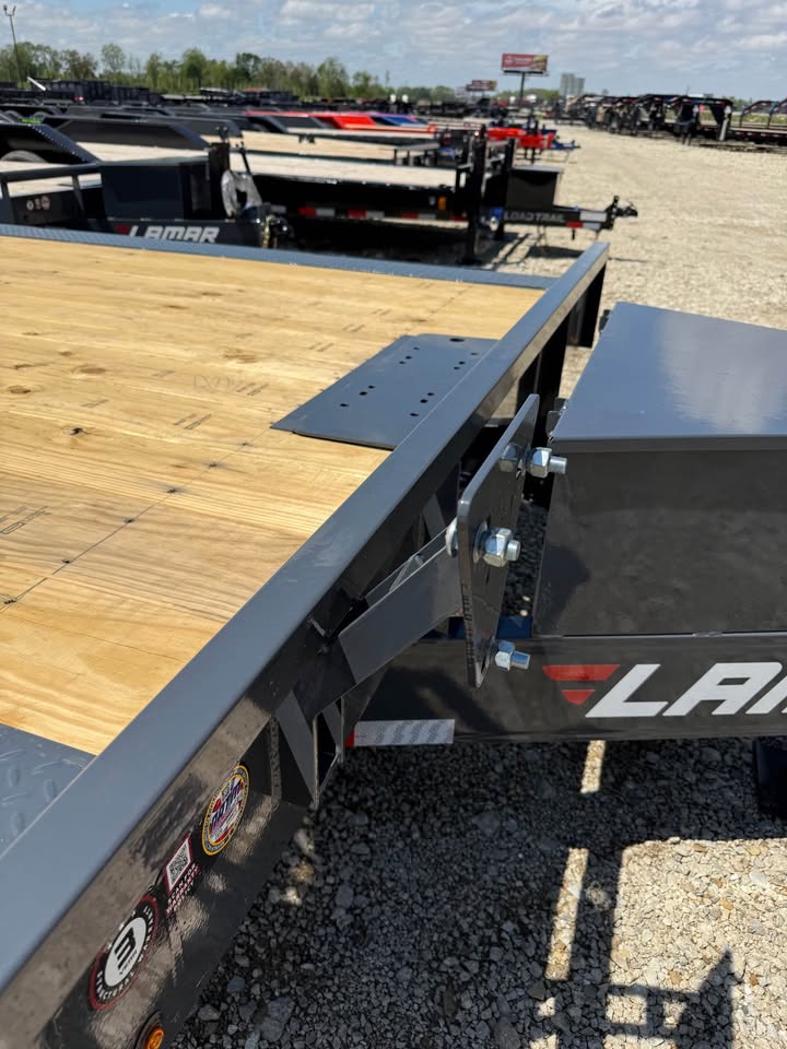 Lamar 102 x 32 Fender Equipment Trailer - SKU 156168 - Image 8