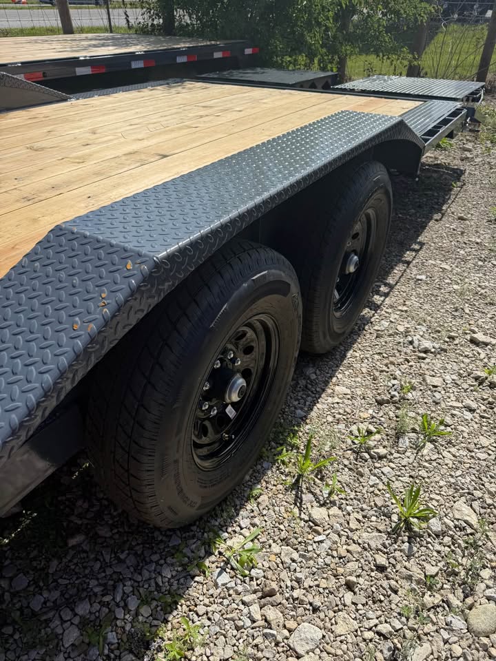 Lamar 102 x 36 Fender Equipment Trailer - SKU 156170 - Image 8
