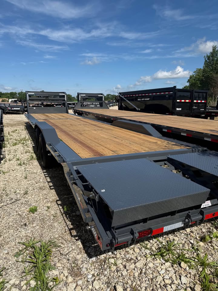 Lamar 102 x 36 Fender Equipment Trailer - SKU 156170 - Image 3