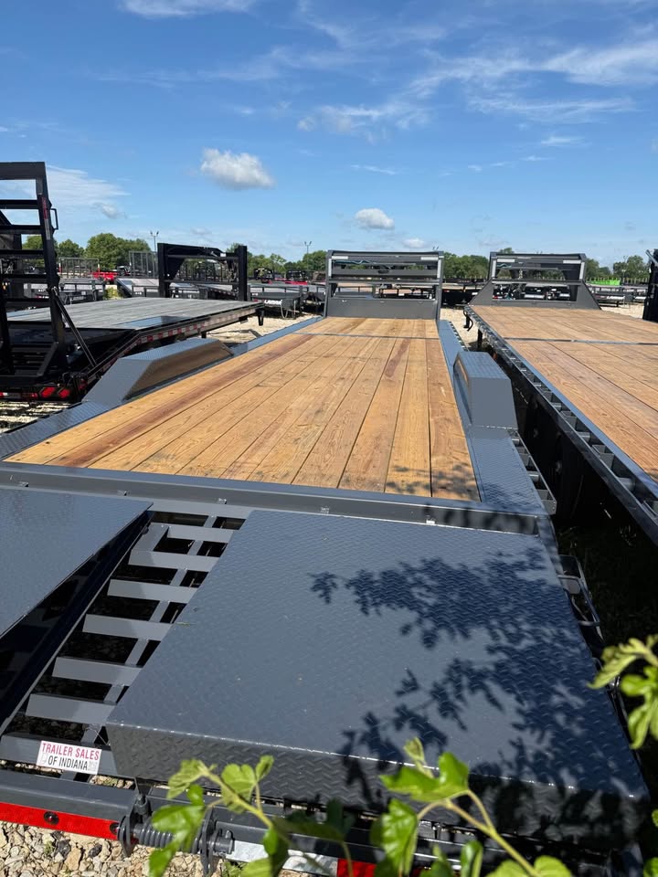 Lamar 102 x 36 Fender Equipment Trailer - SKU 156170 - Image 5
