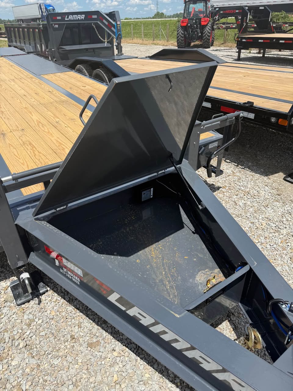 Lamar 102 x 25 Bumper Pull Flatbed Trailer - SKU 156416 - Image 5
