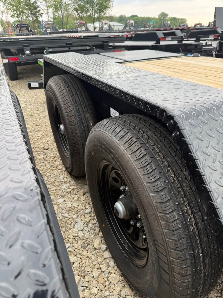 Load Trail 83 x 22 Car Trailer - SKU 007400 - Image 8