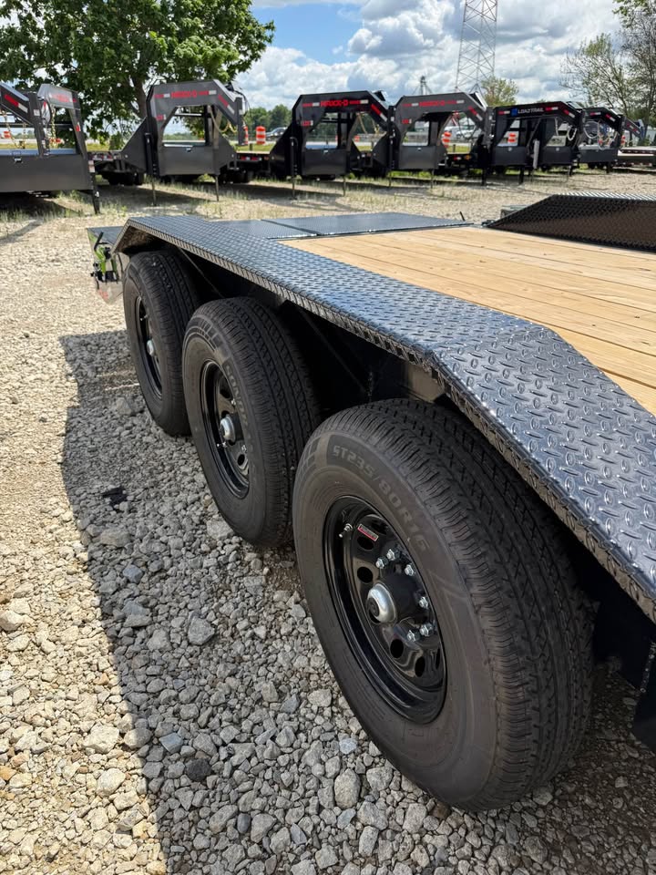 Load Trail 102 x 24 Car Trailer - SKU 384682 - Image 9