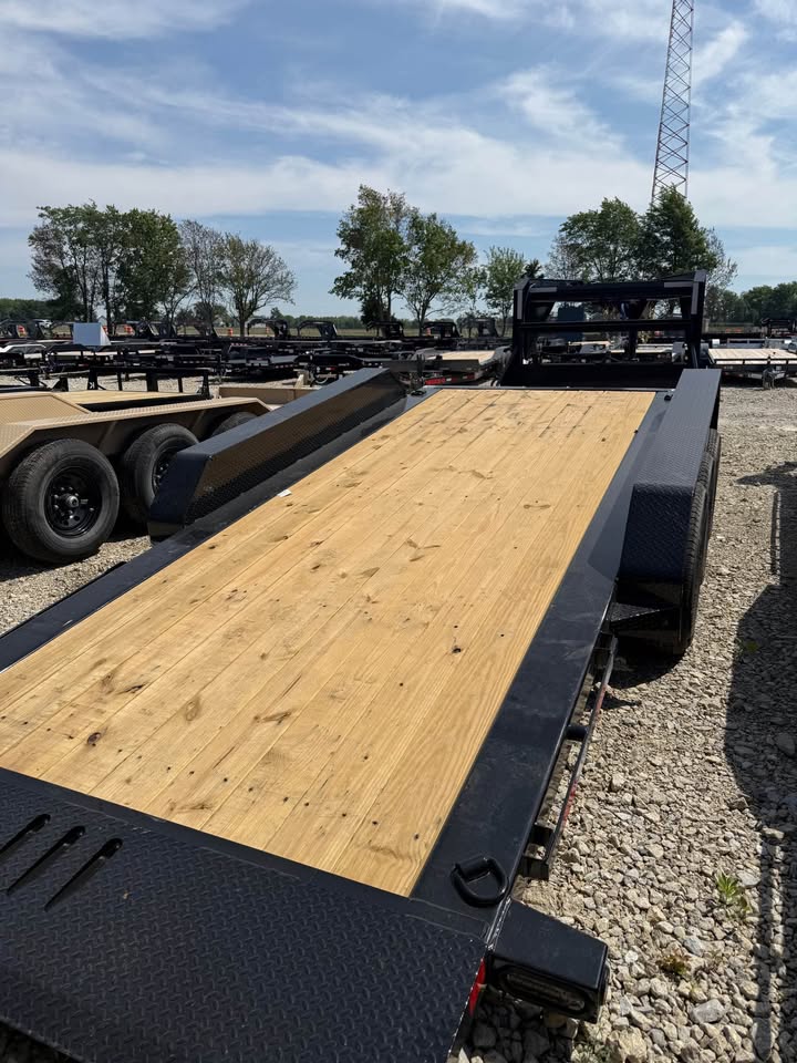 Load Trail 83 x 24 Split Tilt Equipment Trailer - SKU 384723 - Image 3