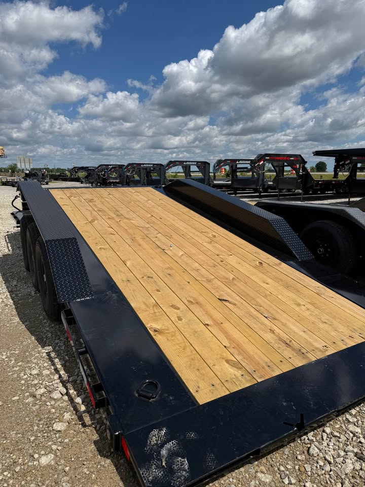 Load Trail 102 x 24 Split Tilt Equipment Trailer - SKU 386633 - Image 3