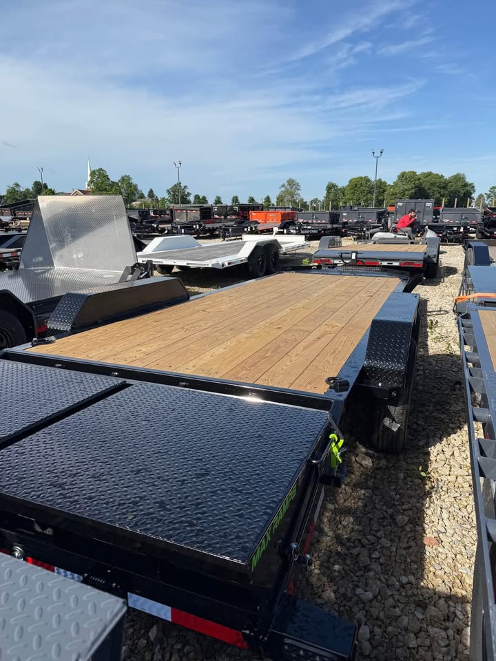 Load Trail 83 x 22 Car Trailer - SKU 387769 - Image 5