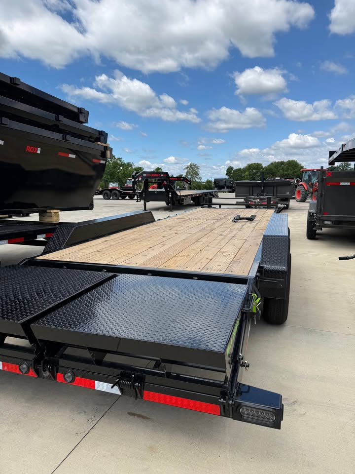 Load Trail 83 x 26 Car Trailer - SKU 384787 - Image 5