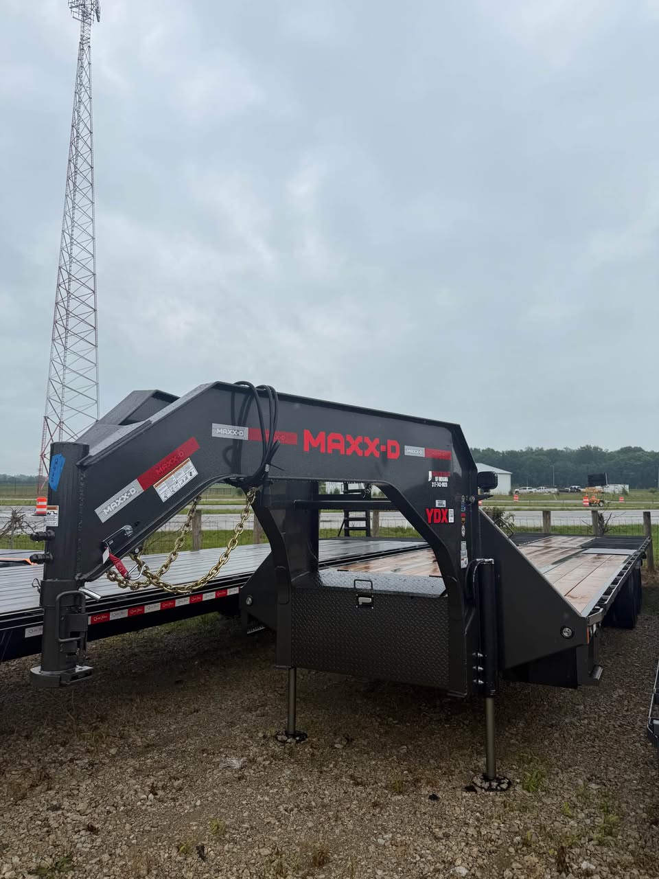MAXX-D 102 x 32 Gooseneck Flatbed Trailer - SKU 142422 - Image 2