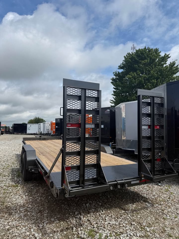 MAXX-D 83 x 24 Car Trailer - SKU 145328 - Image 3