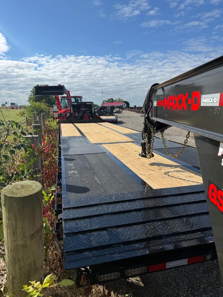 MAXX-D 102 x 34 Gooseneck Flatbed Trailer - SKU 144591 - Image 3