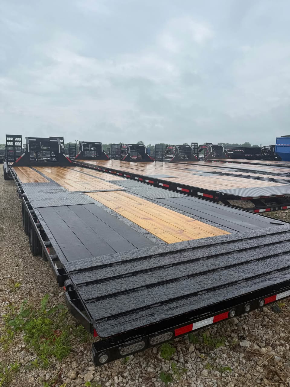 MAXX-D 102 x 34 Gooseneck Flatbed Trailer - SKU 144632 - Image 3