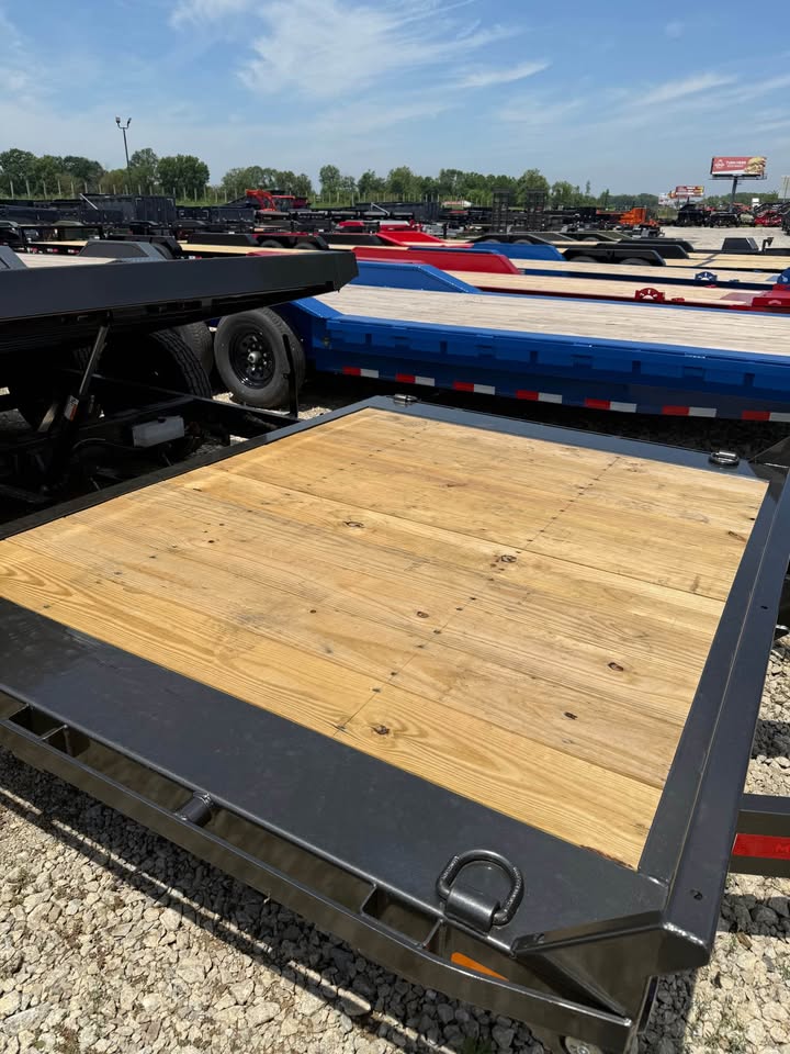 MAXX-D 102 x 22 Split Tilt Equipment Trailer - SKU 144507 - Image 7