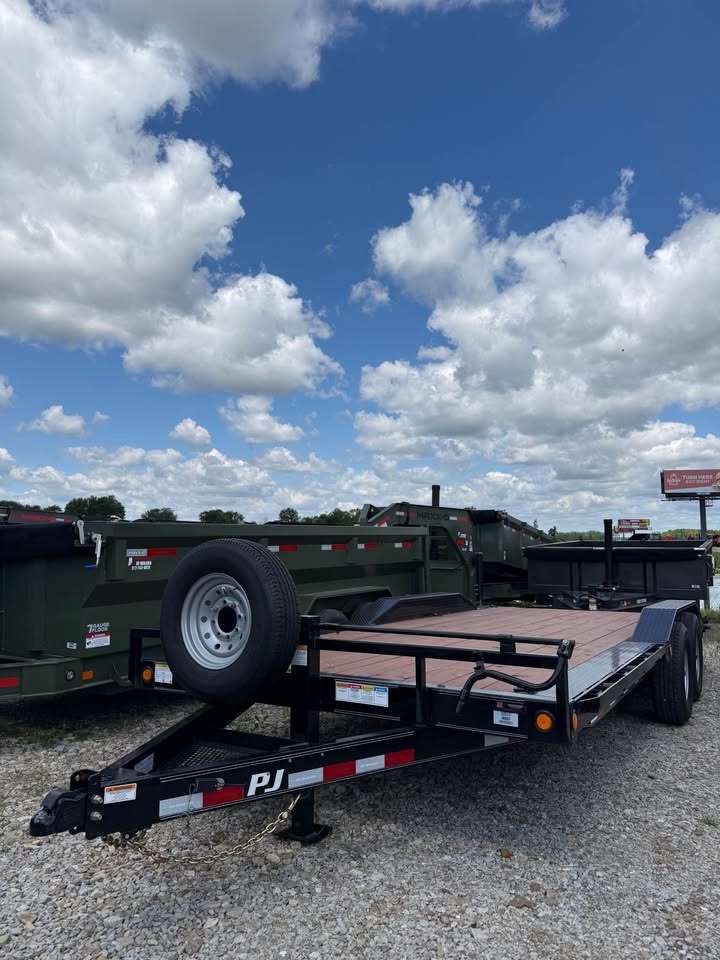 Pre-Owned PJ 102 x 20 Fender Equipment Trailer - SKU 059503