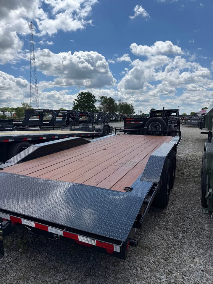 Pre-Owned PJ 102 x 20 Fender Equipment Trailer - SKU 059503 - Image 5