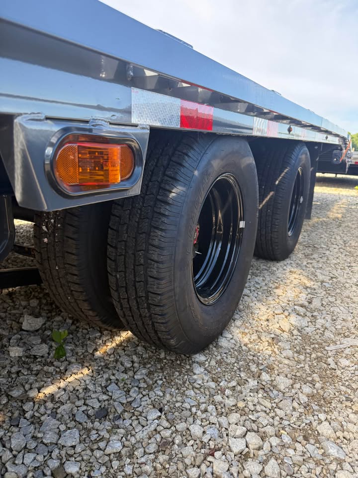 Lamar 102 x 32 Bumper Pull Flatbed Trailer - SKU 156418 - Image 9