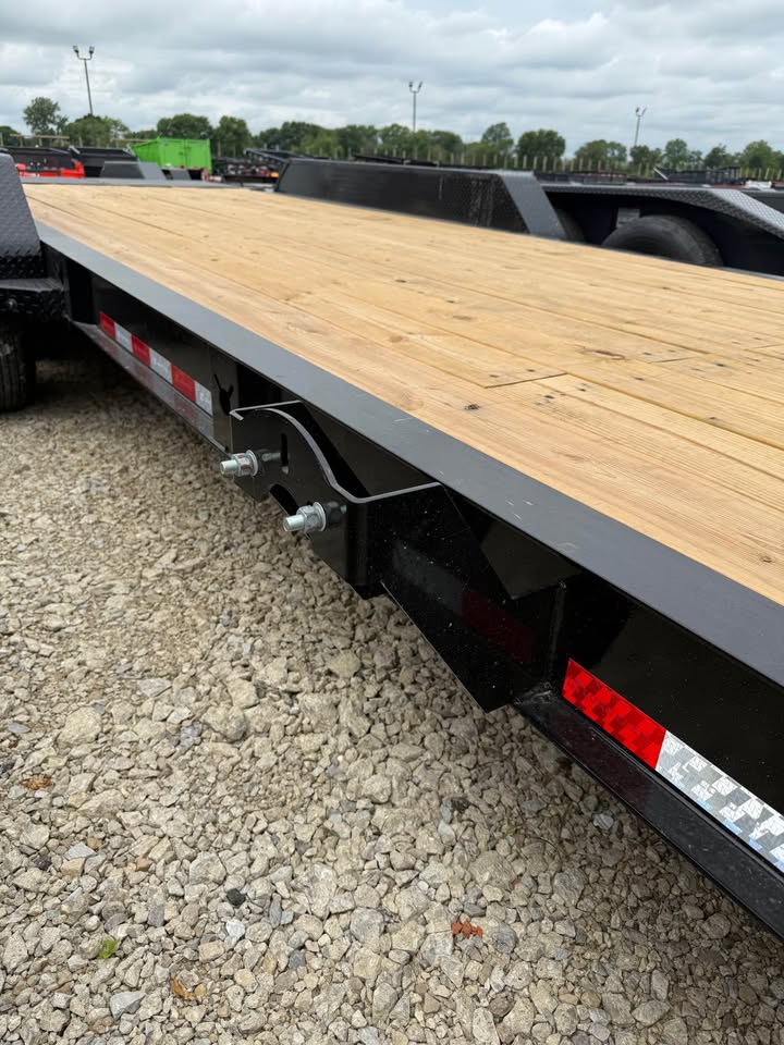 Load Trail 83 x 24 Car Trailer - SKU 385580 - Image 8