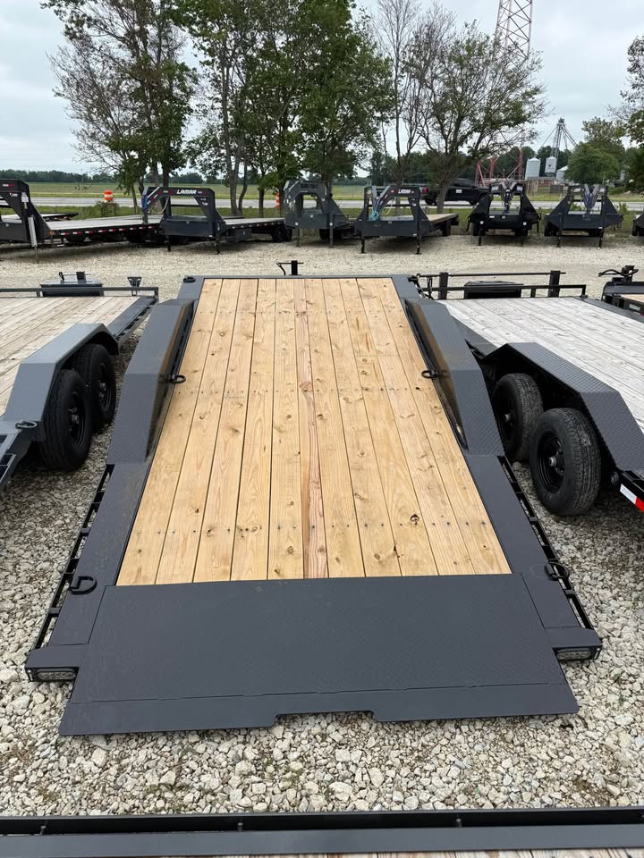 MAXX-D 102 x 24 Split Tilt Equipment Trailer - SKU 144355 - Image 4