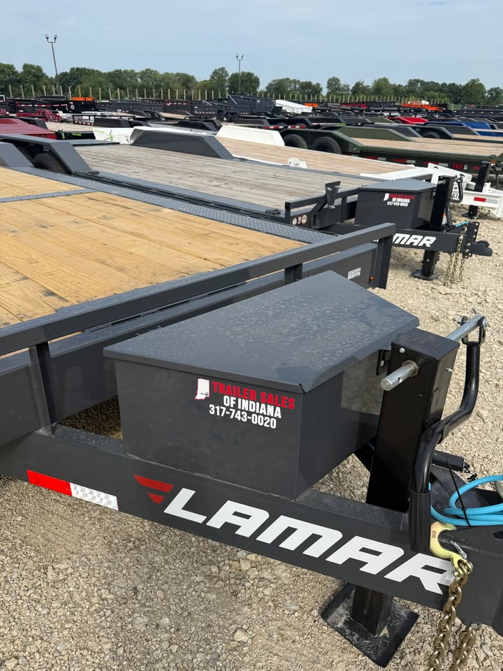 Lamar 102 in x 28 ft Fender Equipment Trailer - SKU 157434 - Image 6